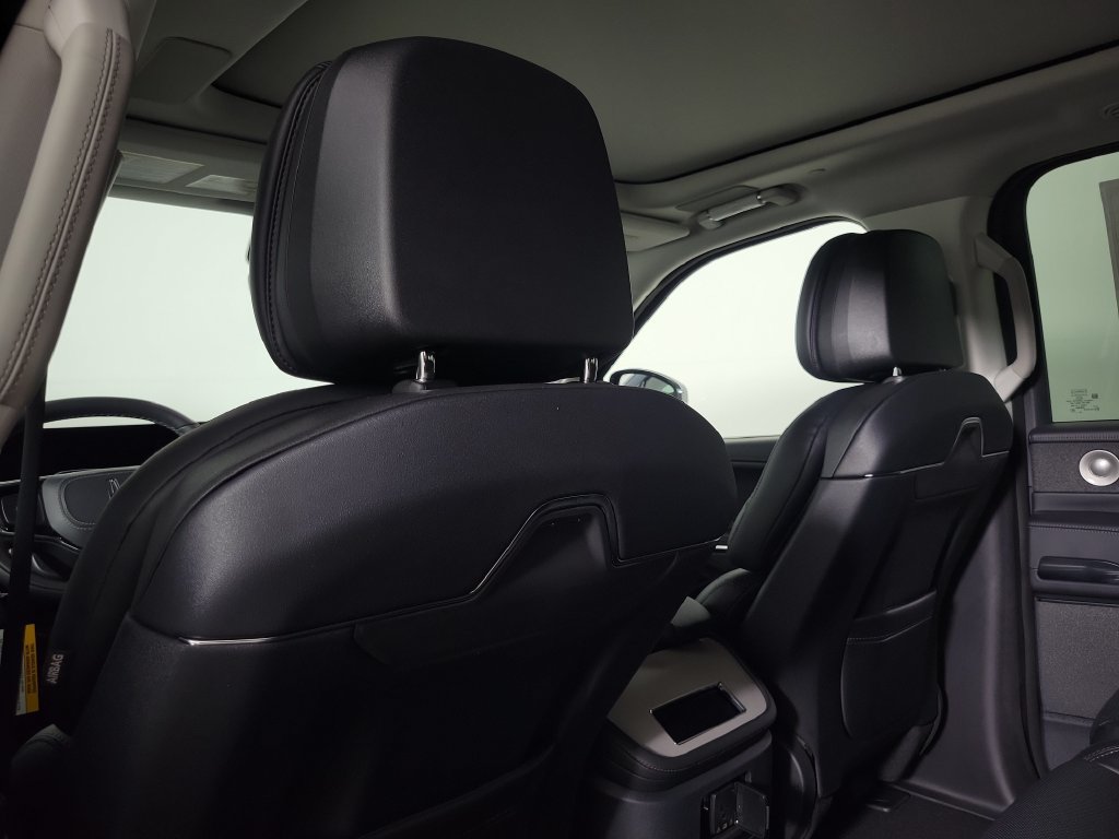 New 2027 Lincoln Navigator L Reserve RWD image 15