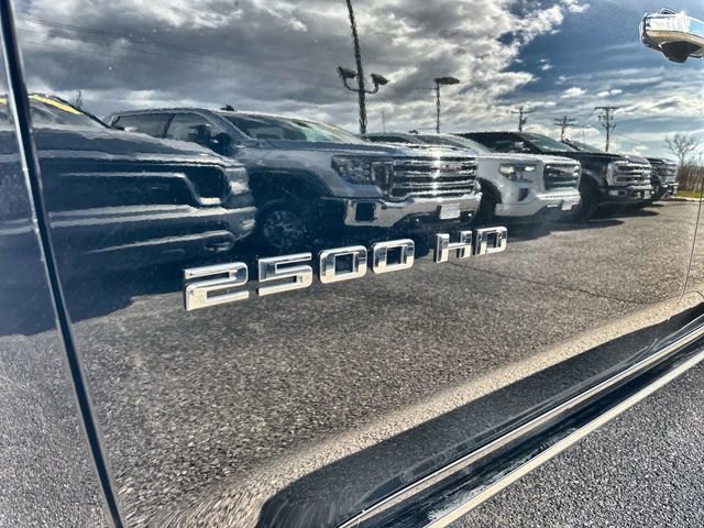 Used 2023 Chevrolet Silverado 2500 High Country w/ Z71 Off-Road Package image 43