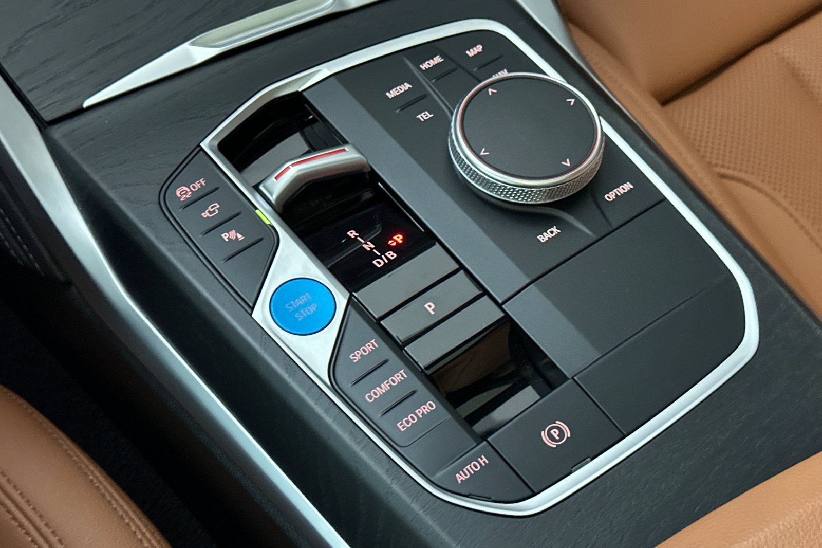 Certified 2024 BMW i4 eDrive35 w/ M Sport Package image 17