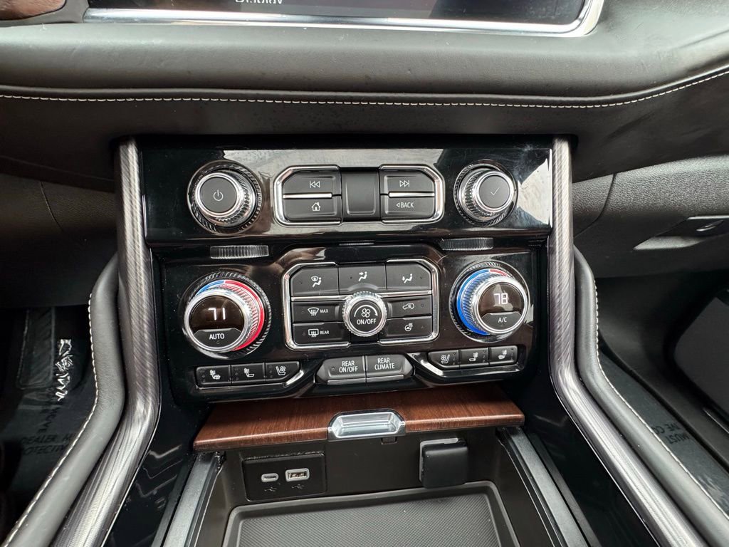 Used 2023 GMC Yukon Denali Ultimate AWD/4WD image 29