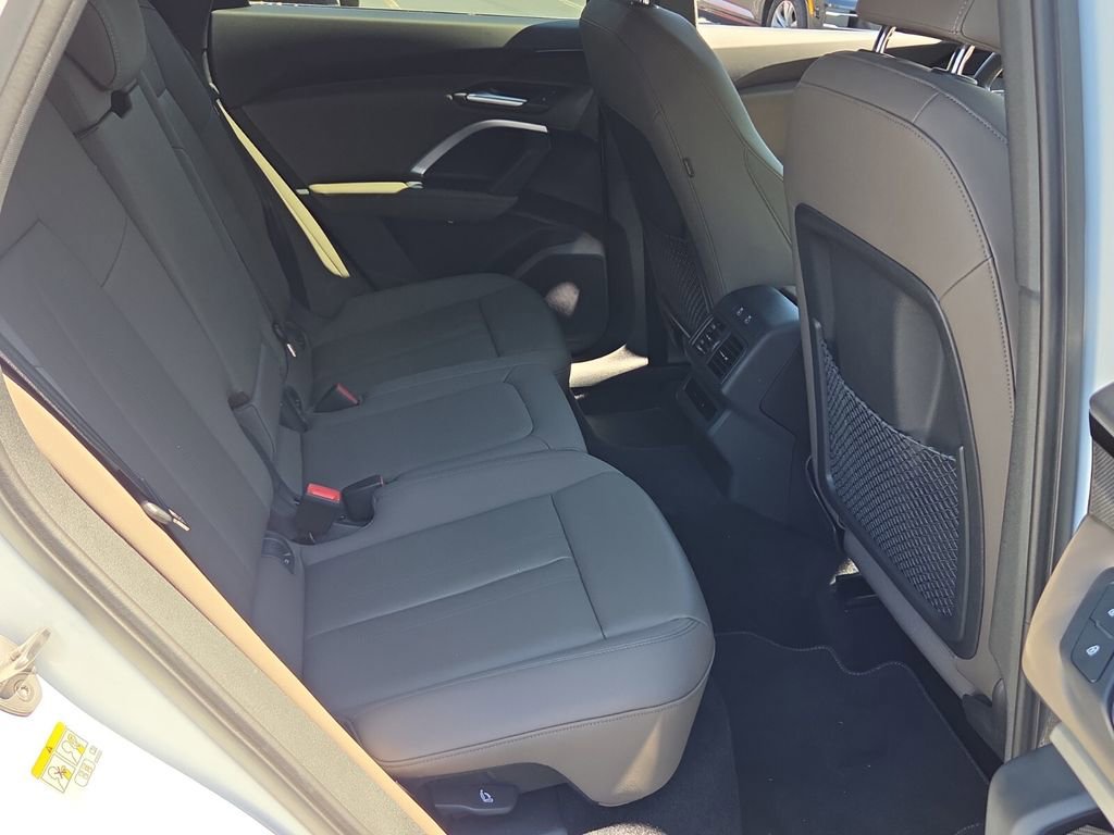 Certified 2025 Audi Q5 Premium w/ Convenience Package image 17