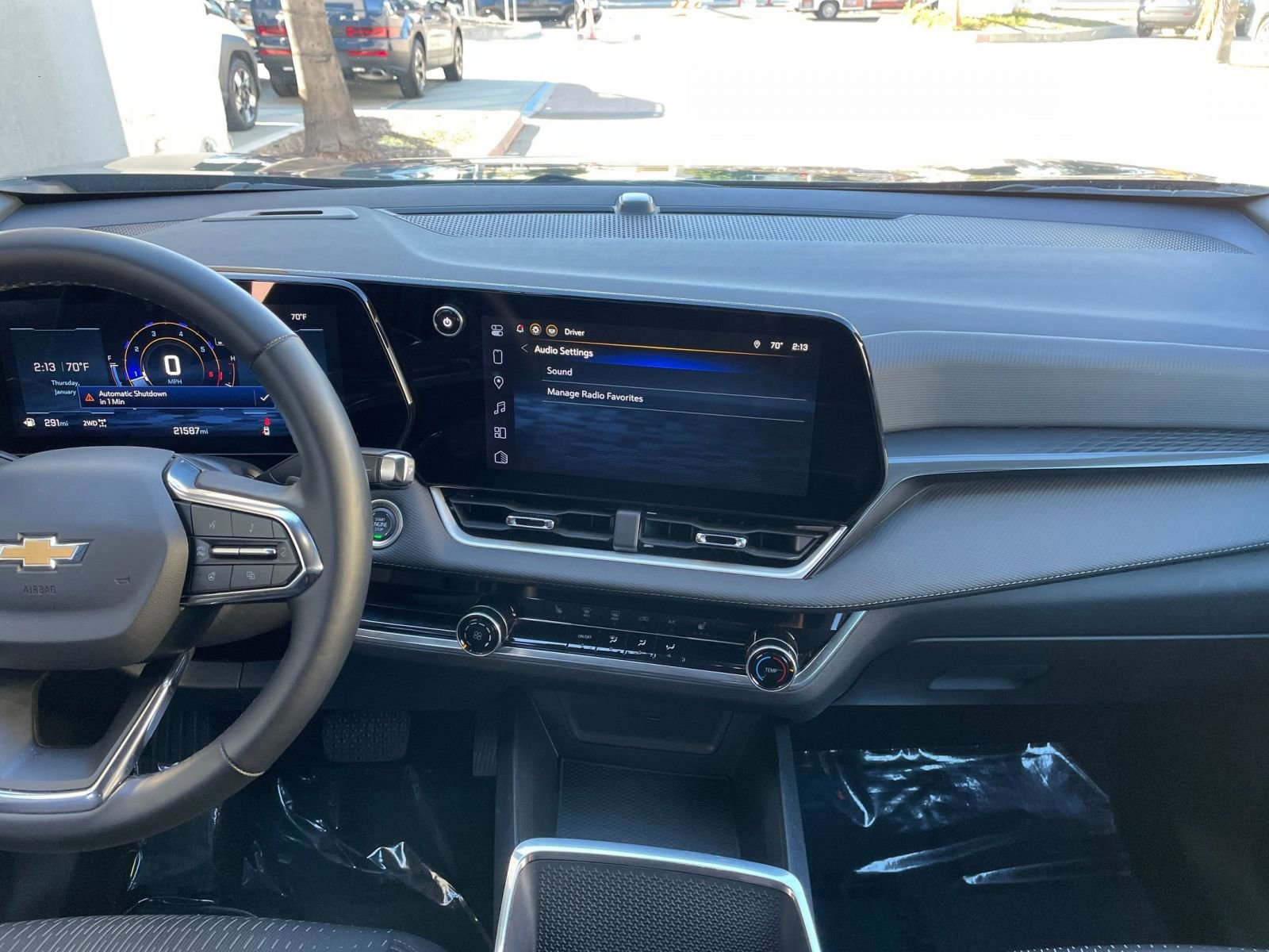 Used 2025 Chevrolet Equinox LT image 18