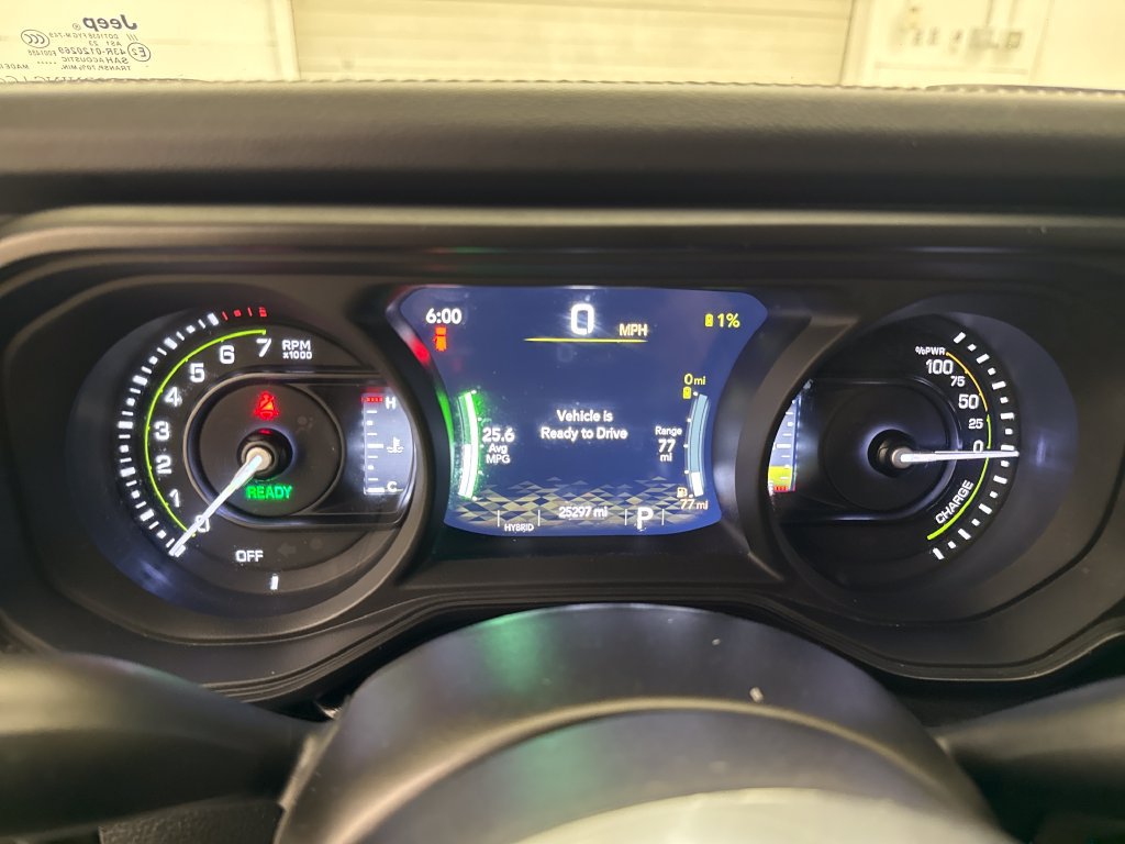Used 2024 Jeep Wrangler Unlimited Sahara AWD/4WD image 16