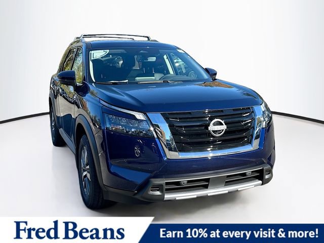 New 2025 Nissan Pathfinder SL