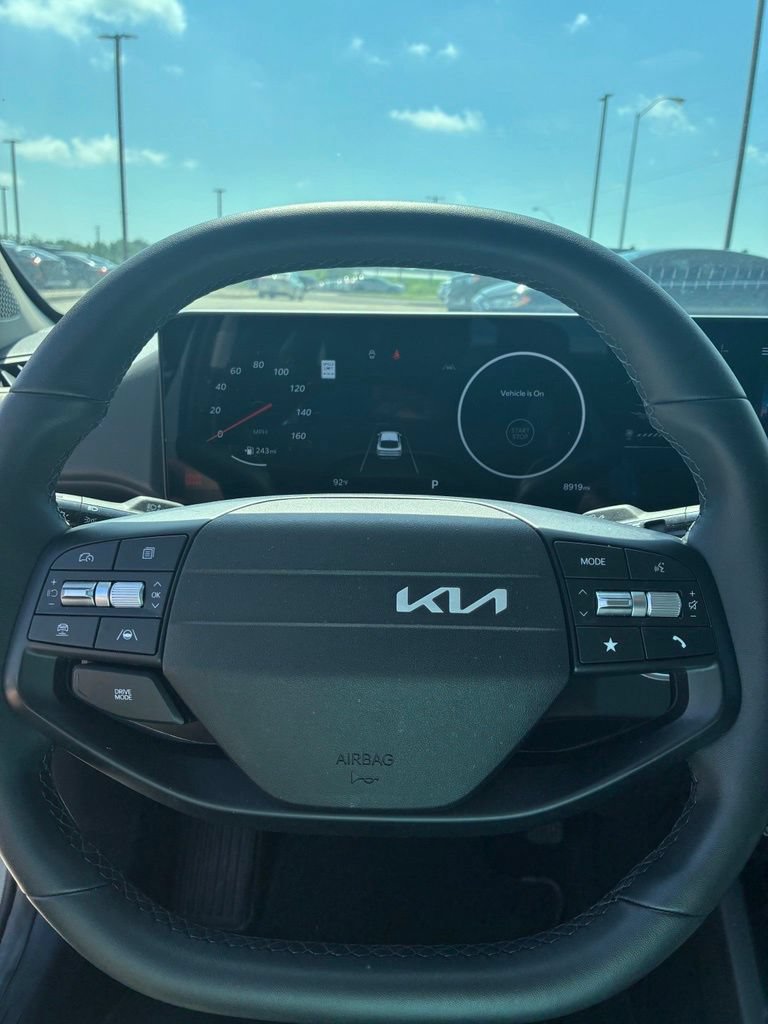 Used 2025 Kia K4 EX FWD image 24