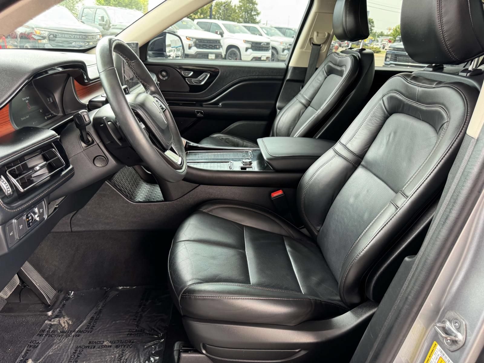 Used 2022 Lincoln Aviator Reserve w/ Elements Package Plus AWD/4WD image 22