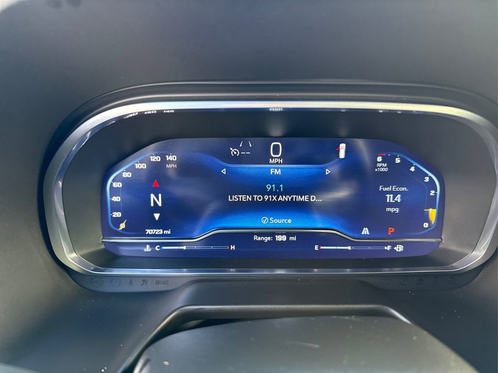 Used 2024 Chevrolet Suburban Premier image 22