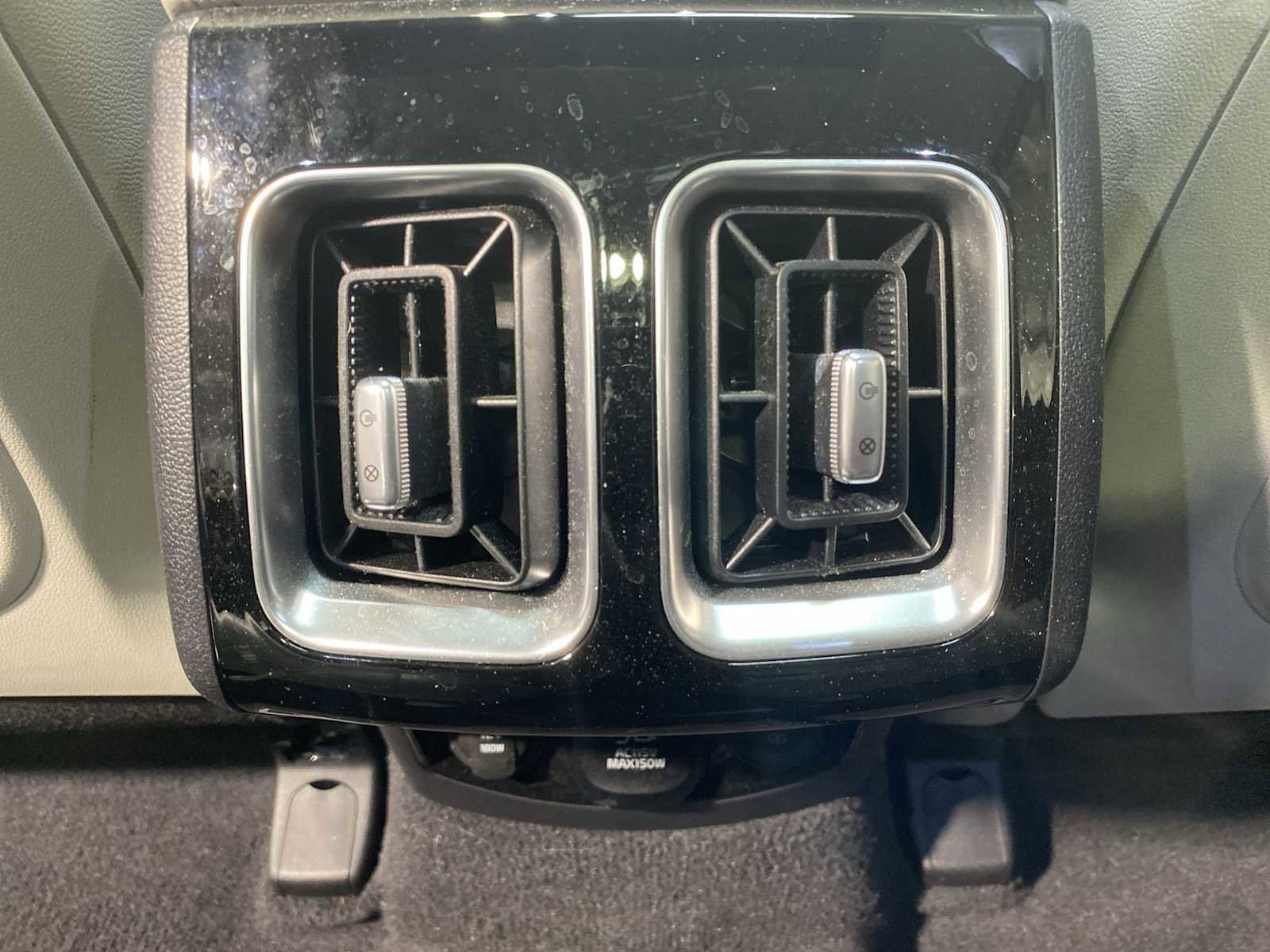 Used 2023 Kia Sorento SX AWD/4WD image 25