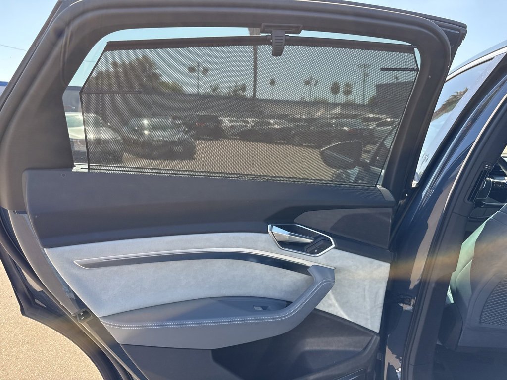 Used 2020 Audi e-tron Prestige w/ Prestige Package image 20