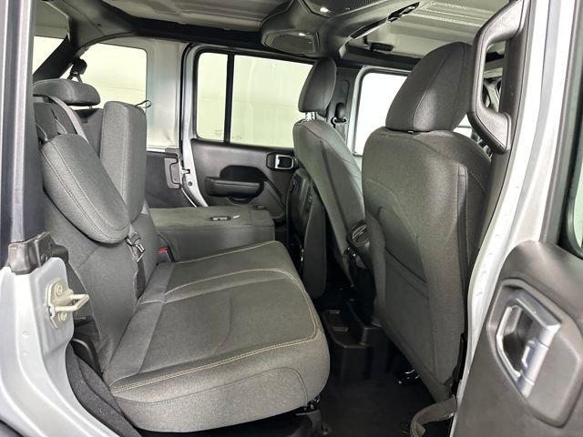 Used 2024 Jeep Wrangler Unlimited image 27
