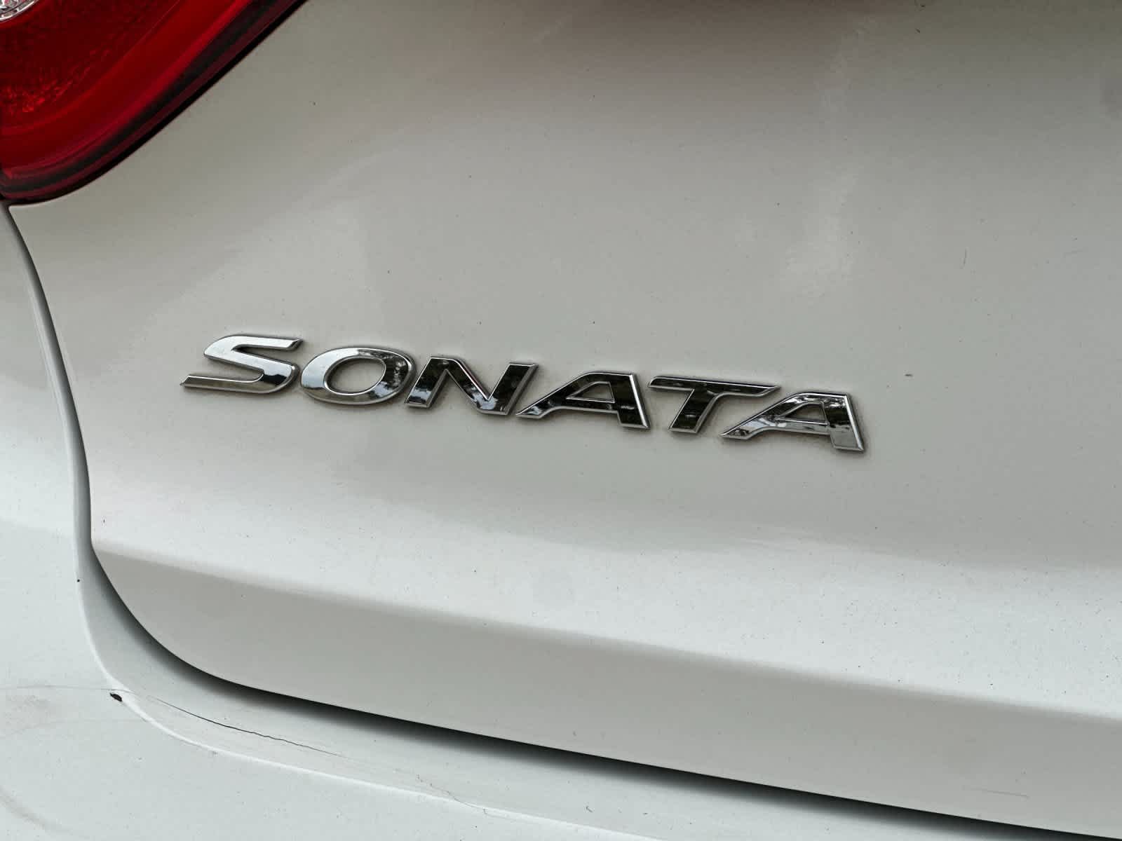 Used 2015 Hyundai Sonata SE w/ Option Group 09 FWD image 26