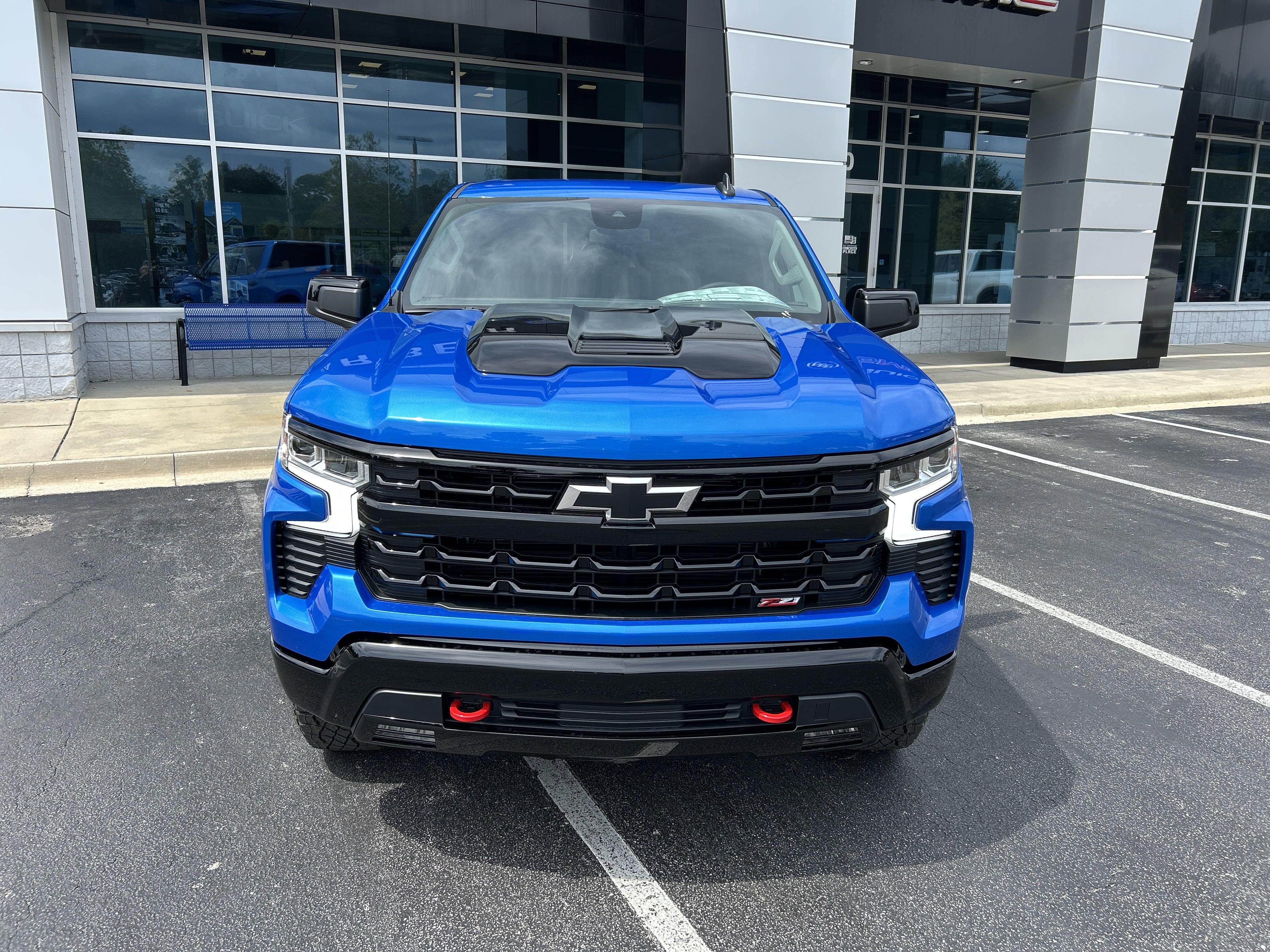 New 2026 Chevrolet Silverado 1500 LT Trail Boss w/ Convenience Package II image 3