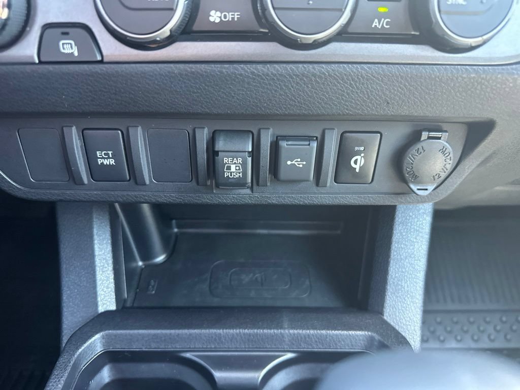 Used 2023 Toyota Tacoma TRD Sport AWD/4WD image 5