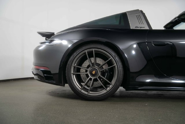 Used 2023 Porsche 911 50th Anniversary Edition AWD/4WD image 10