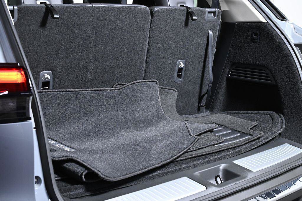 Certified 2025 INFINITI QX60 Sensory w/ Cargo Package image 35