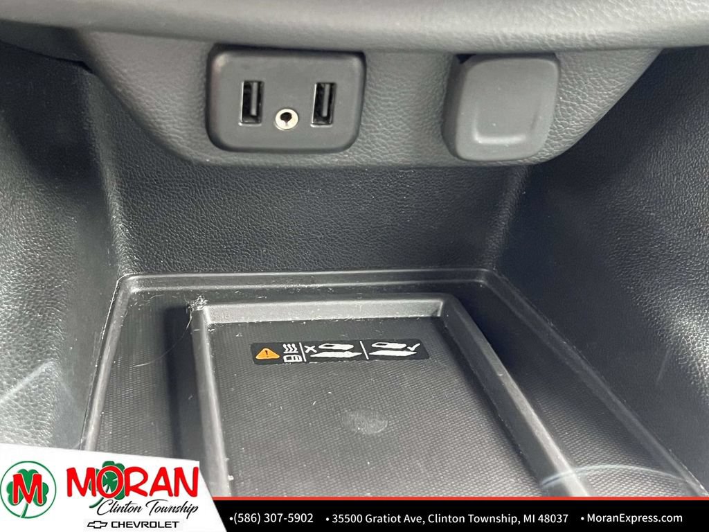 Certified 2023 Chevrolet Traverse LT FWD image 24