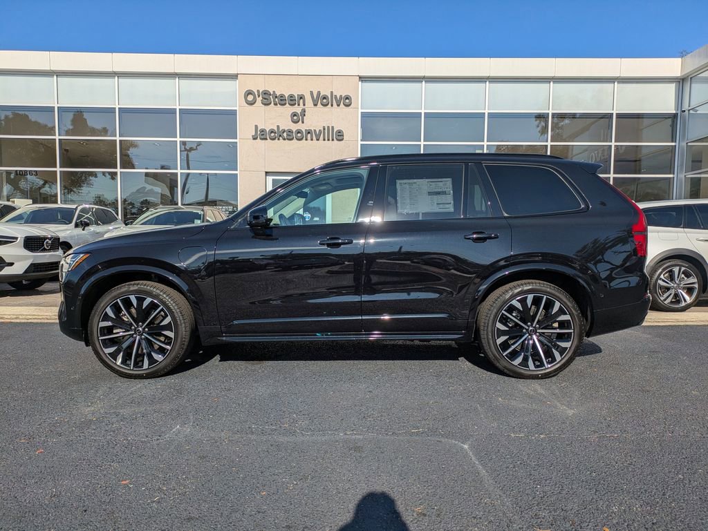 New 2026 Volvo XC90 T8 Ultra w/ Lounge Package image 3