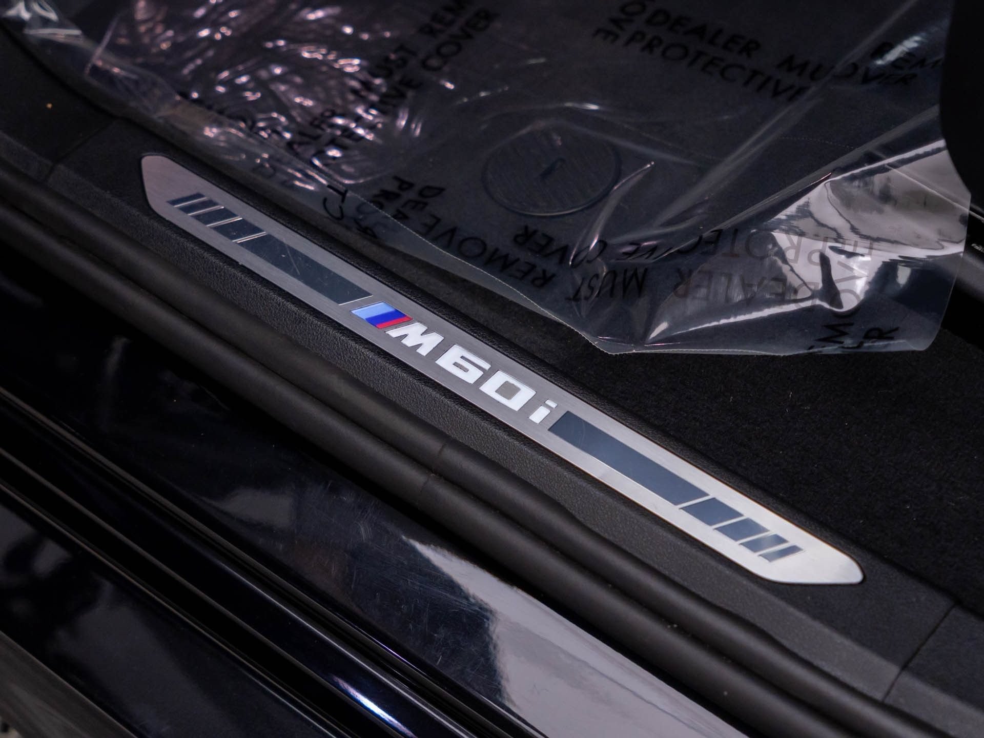 Used 2025 BMW X6 M60i w/ Executive Package AWD/4WD image 16