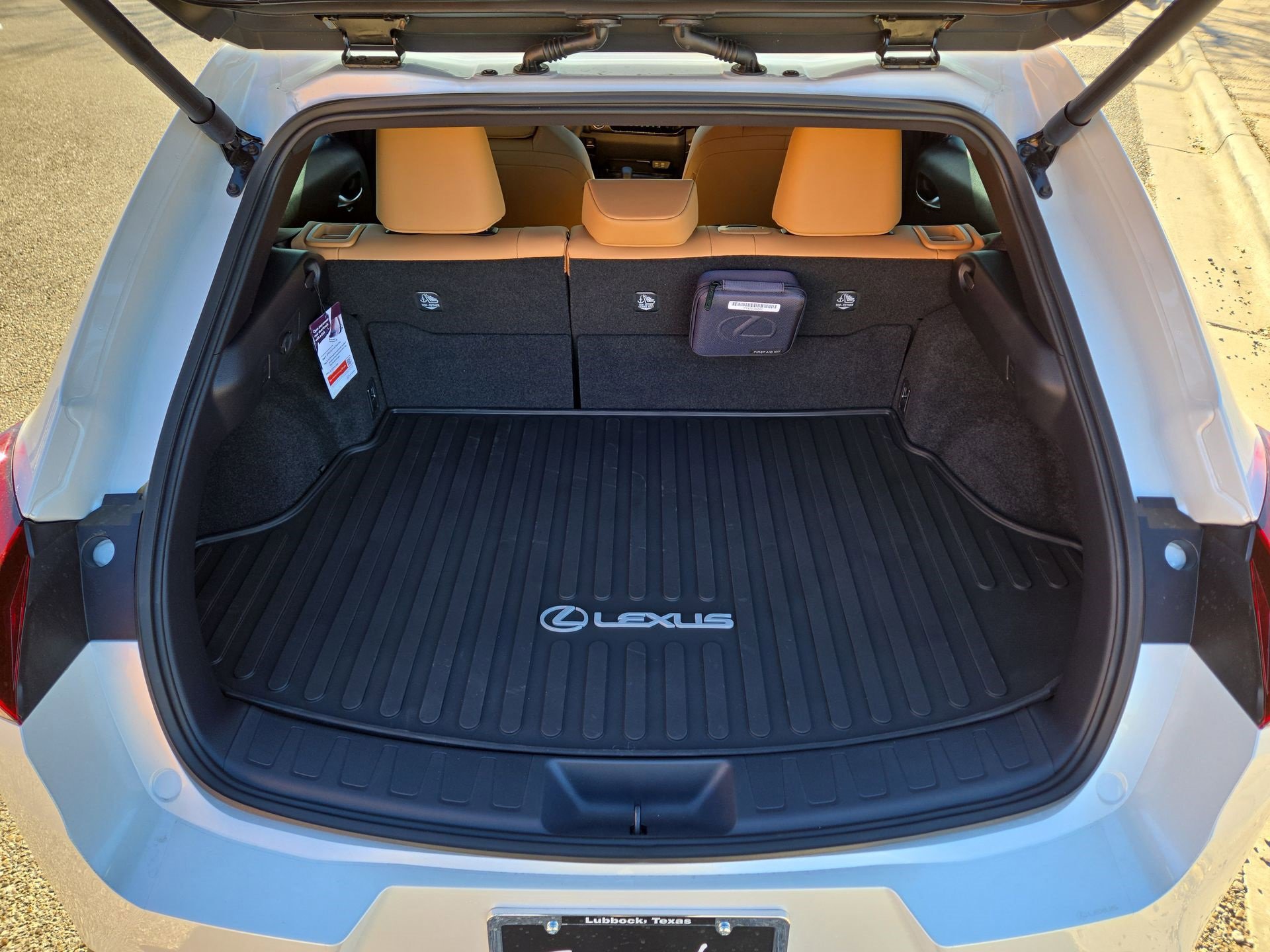 New 2025 Lexus UX 300h FWD image 12