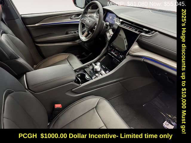 New 2025 Jeep Grand Cherokee Overland image 4