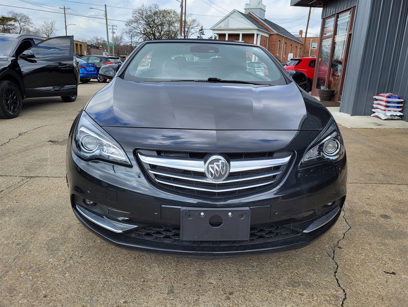 Used 2016 Buick Cascada Premium image 2