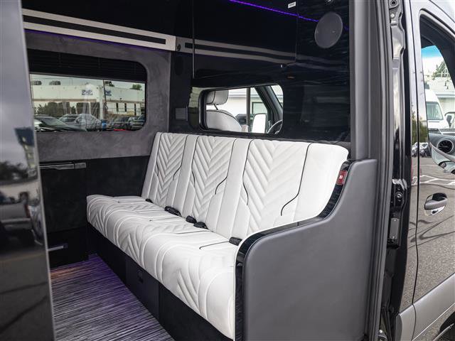 Used 2023 Mercedes-Benz Sprinter 3500 image 19