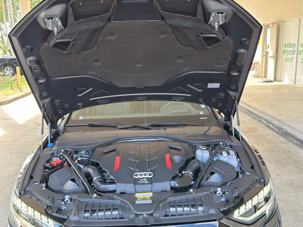 Used 2025 Audi S8 w/ Executive Package AWD/4WD image 13