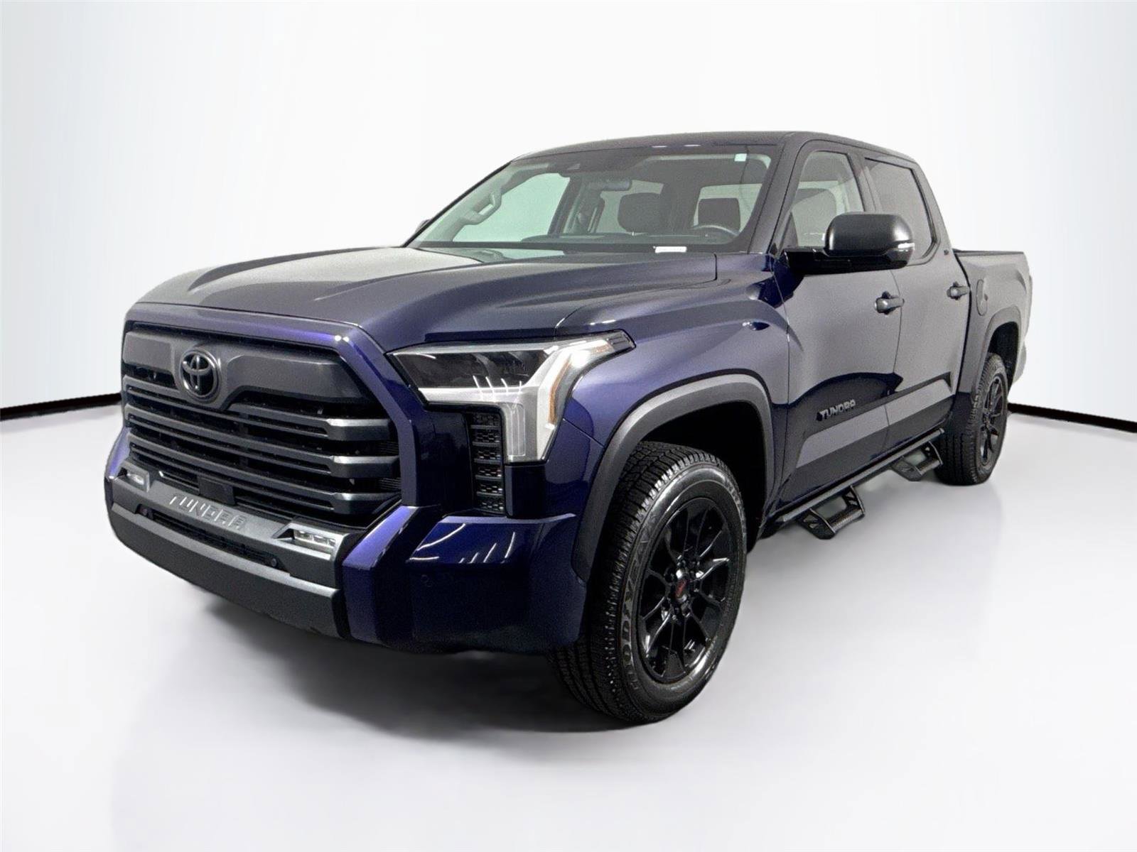 Used 2022 Toyota Tundra SR5 image 2