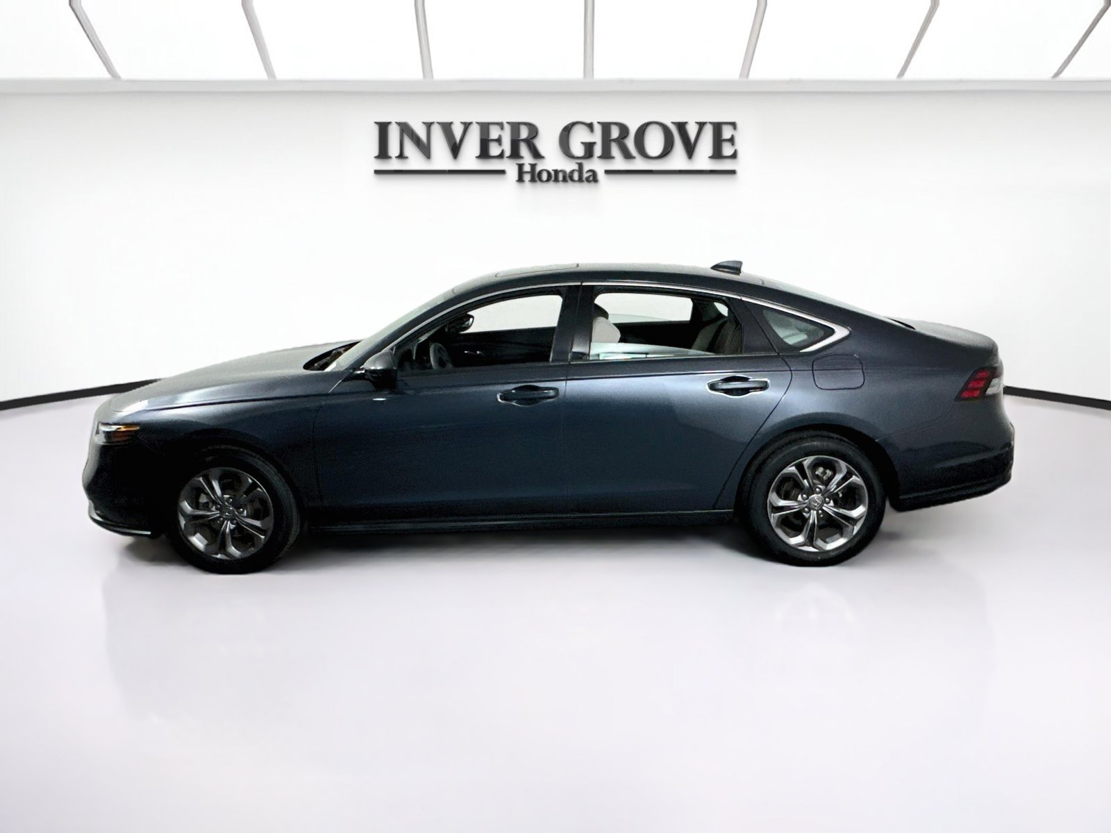 Certified 2023 Honda Accord EX image 8