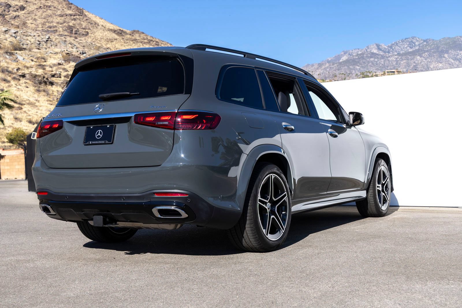 Used 2026 Mercedes-Benz GLS 450 4MATIC image 10