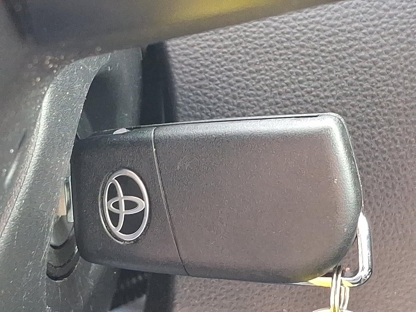 Certified 2023 Toyota Corolla LE w/ Carpet Mat Package (TMS) FWD image 23