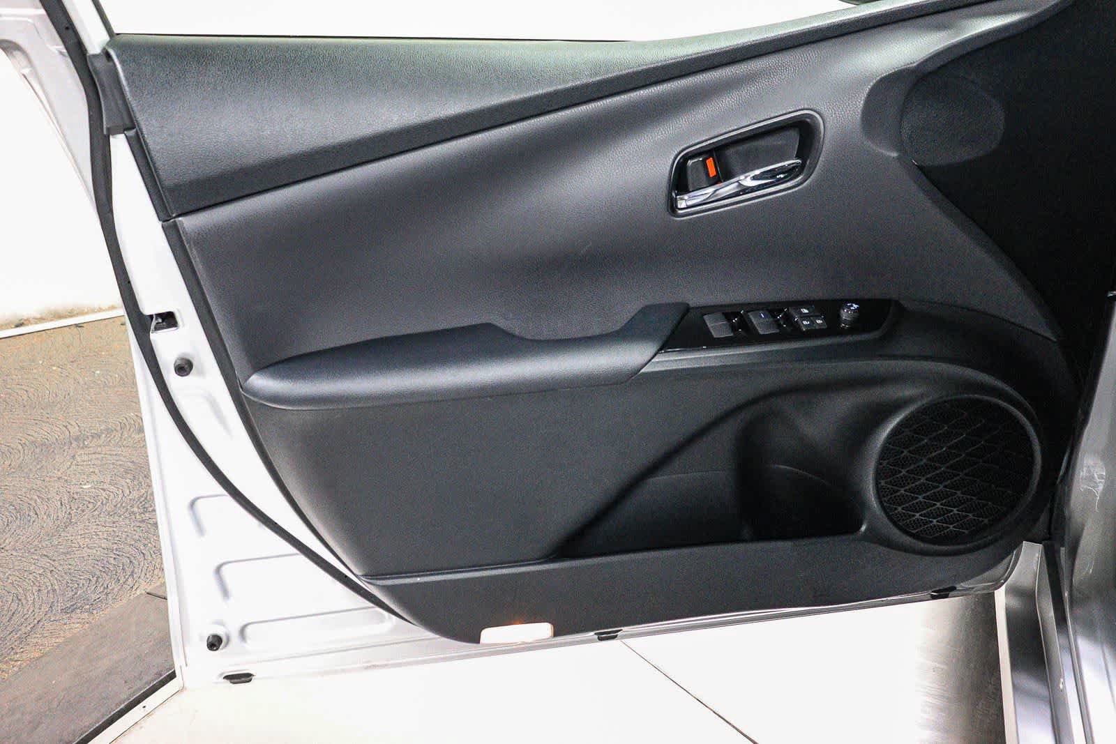 Certified 2022 Toyota Prius LE FWD image 24