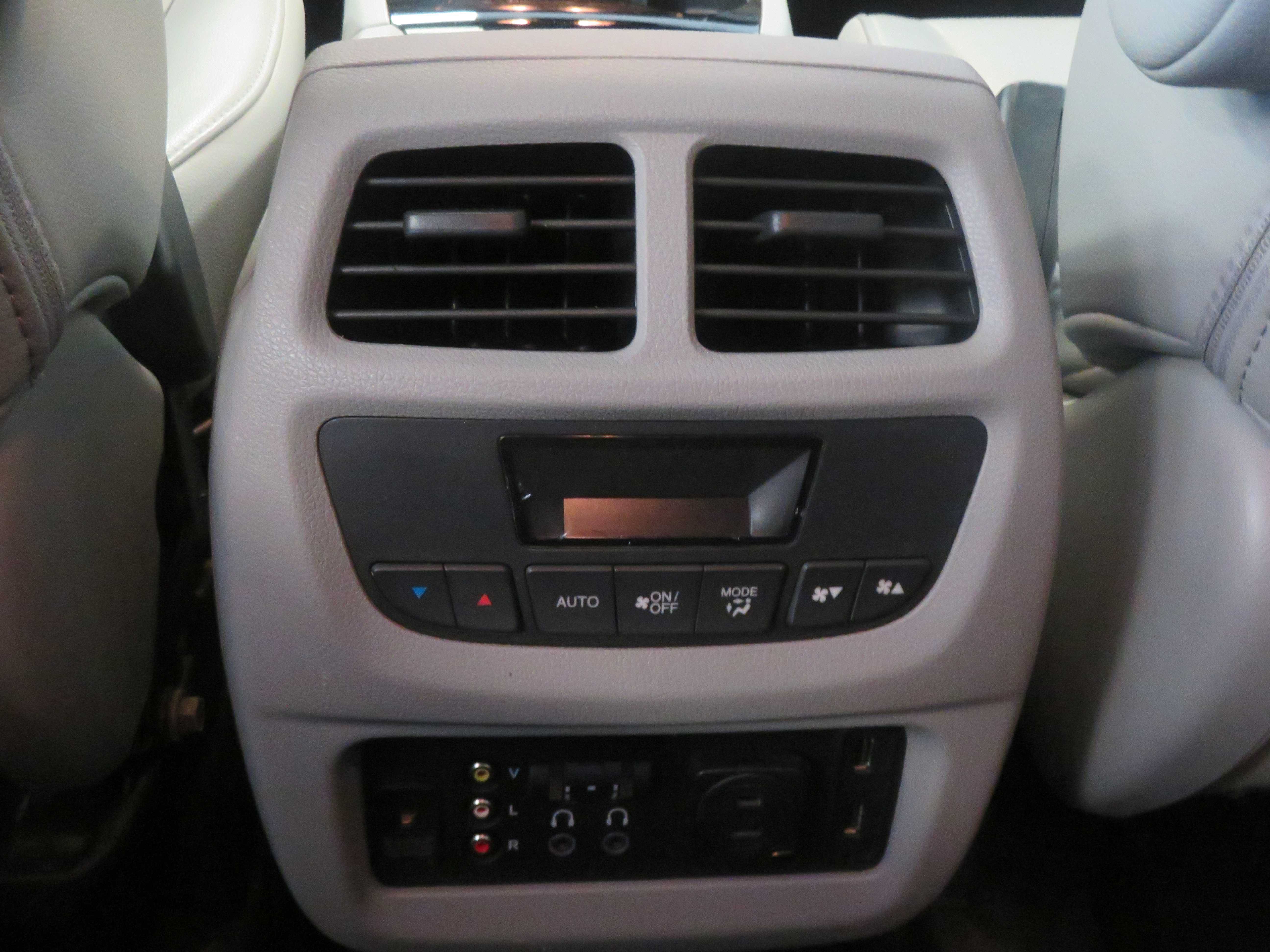 Used 2017 Honda Pilot Touring image 51