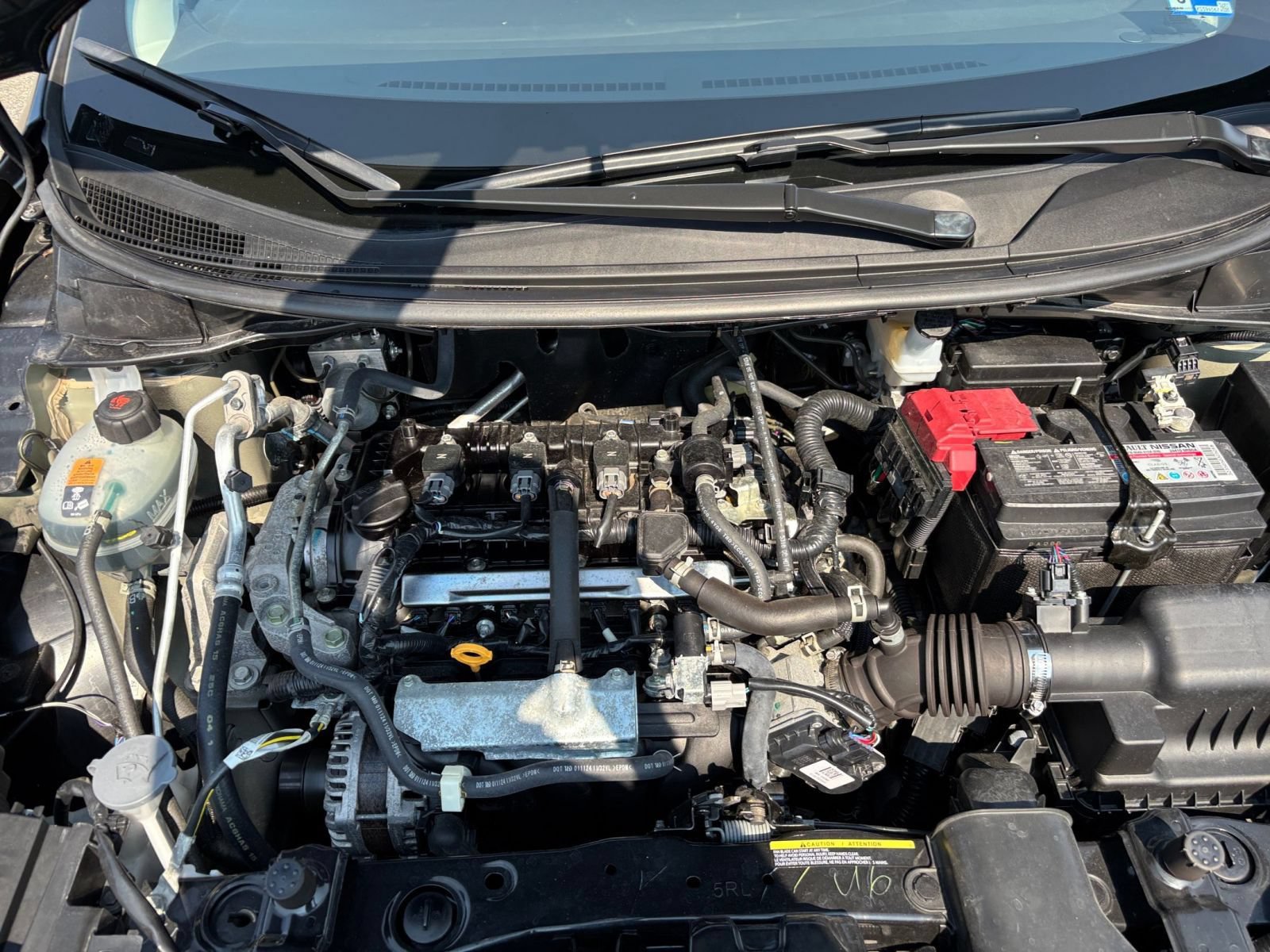 Used 2025 Nissan Versa SV FWD image 30