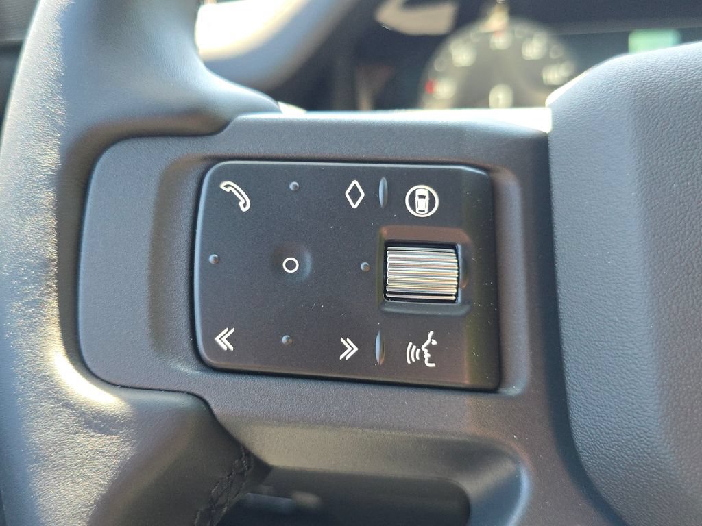 New 2026 Land Rover Defender 110 X-Dynamic SE AWD/4WD image 22