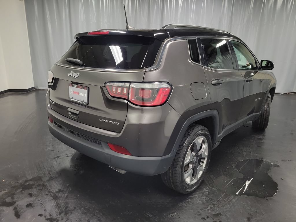 Used 2018 Jeep Compass Limited AWD/4WD image 9