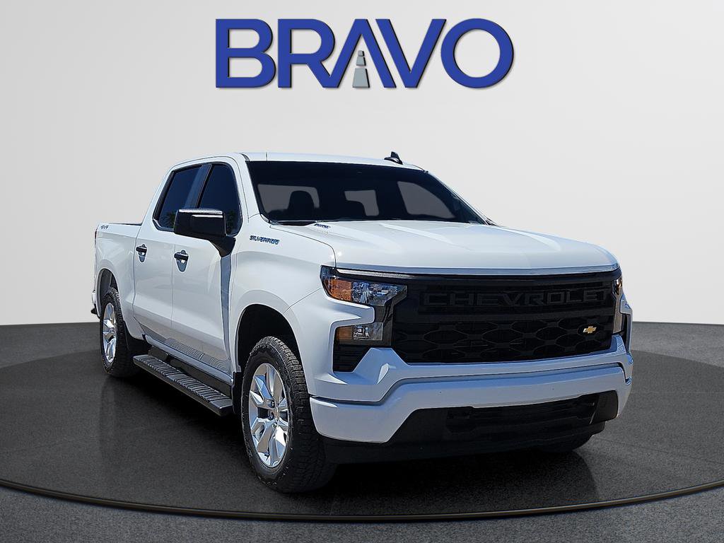 Used 2026 Chevrolet Silverado 1500 Custom image 2