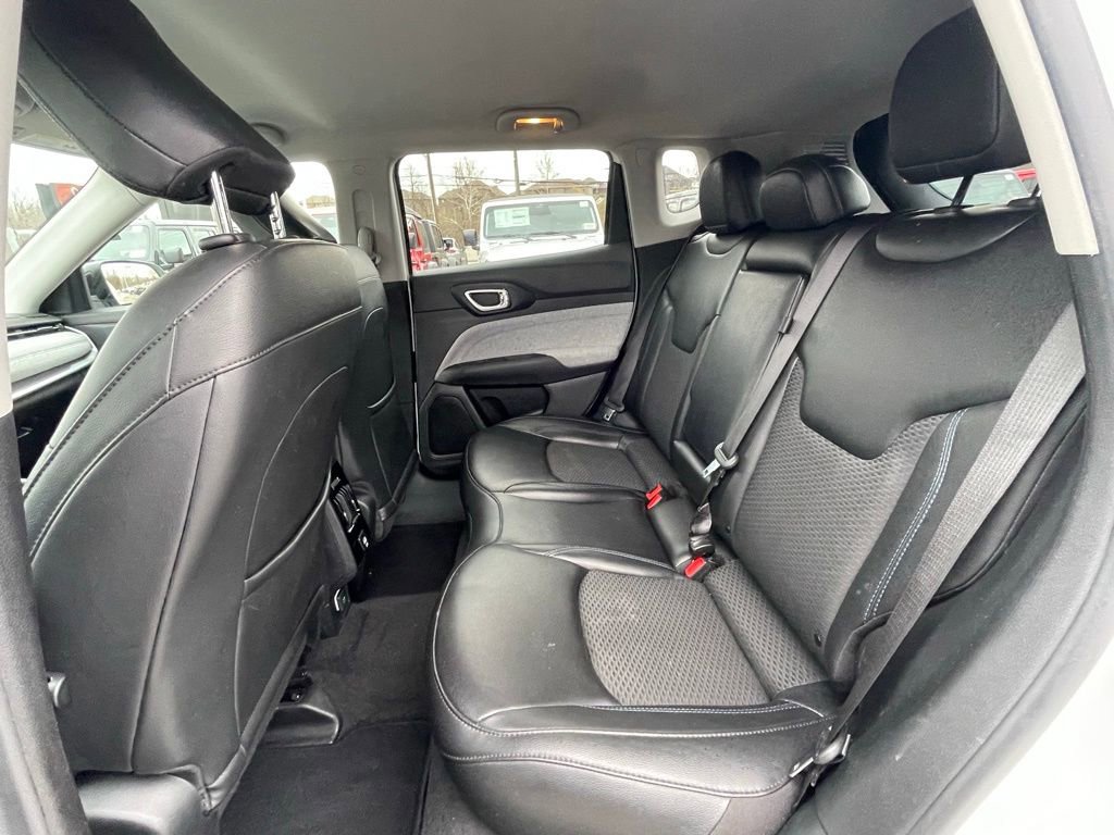 Certified 2022 Jeep Compass Latitude image 22