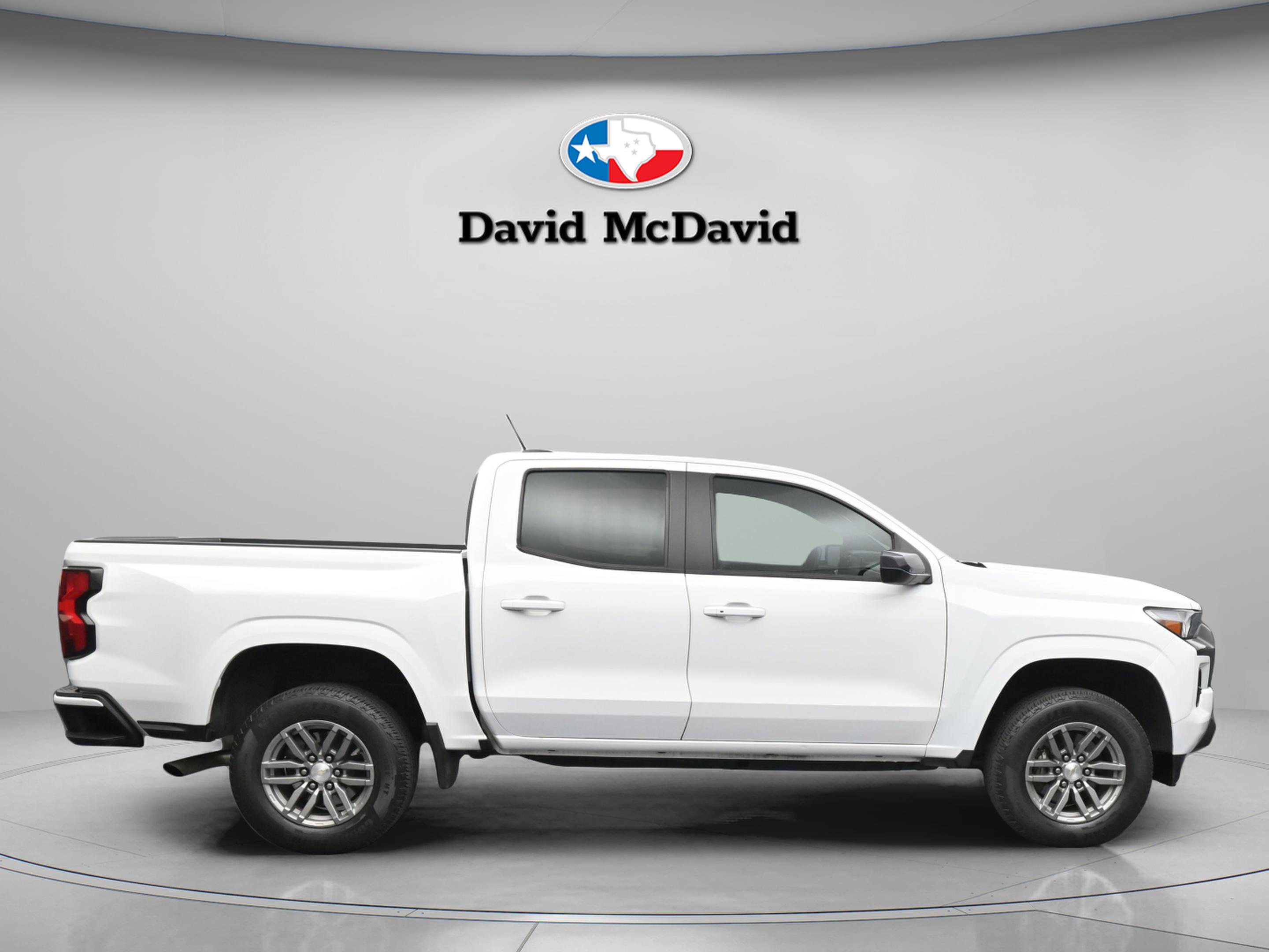Used 2023 Chevrolet Colorado LT w/ LT Convenience Package RWD image 9