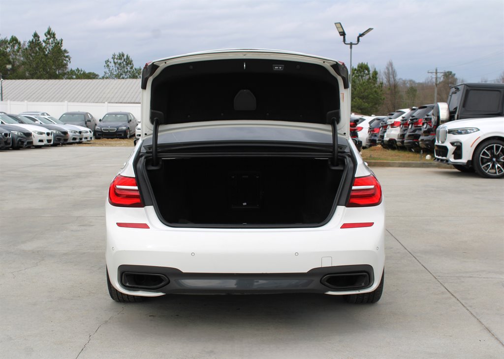 Used 2016 BMW 750i xDrive AWD/4WD image 48