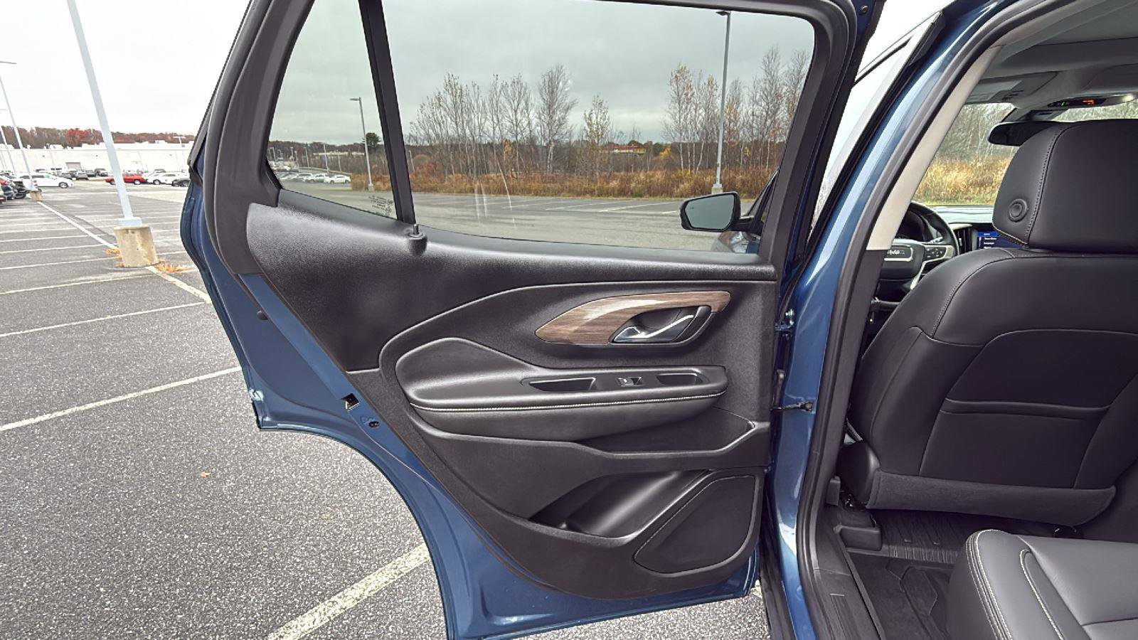 Used 2024 GMC Terrain Denali w/ Denali Premium Package image 22