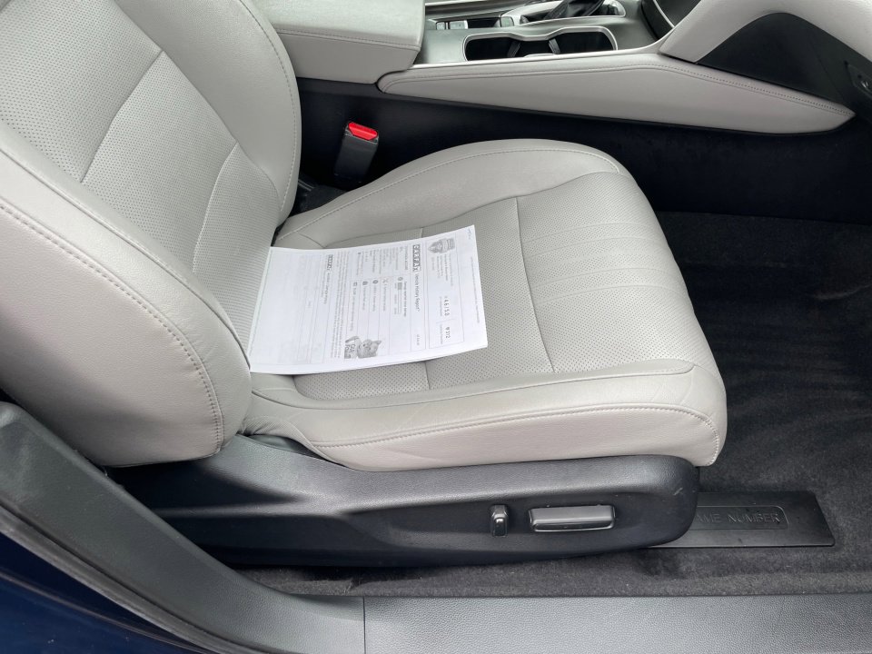 Used 2019 Honda Accord EX-L image 37