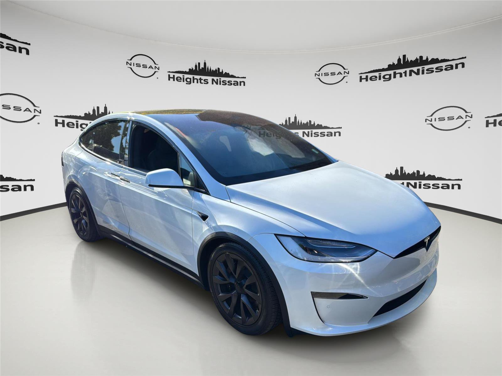 Used 2023 Tesla Model X Plaid AWD/4WD image 5