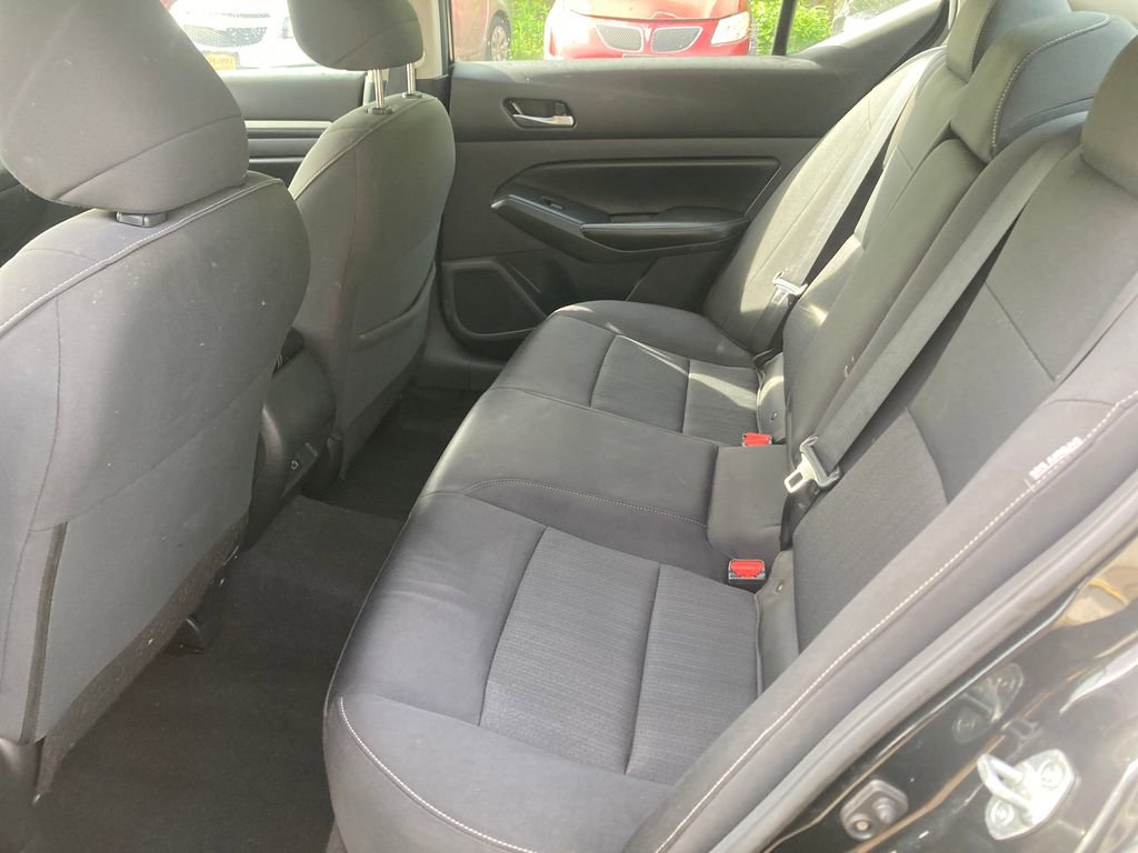 Used 2022 Nissan Altima 2.5 SV image 29