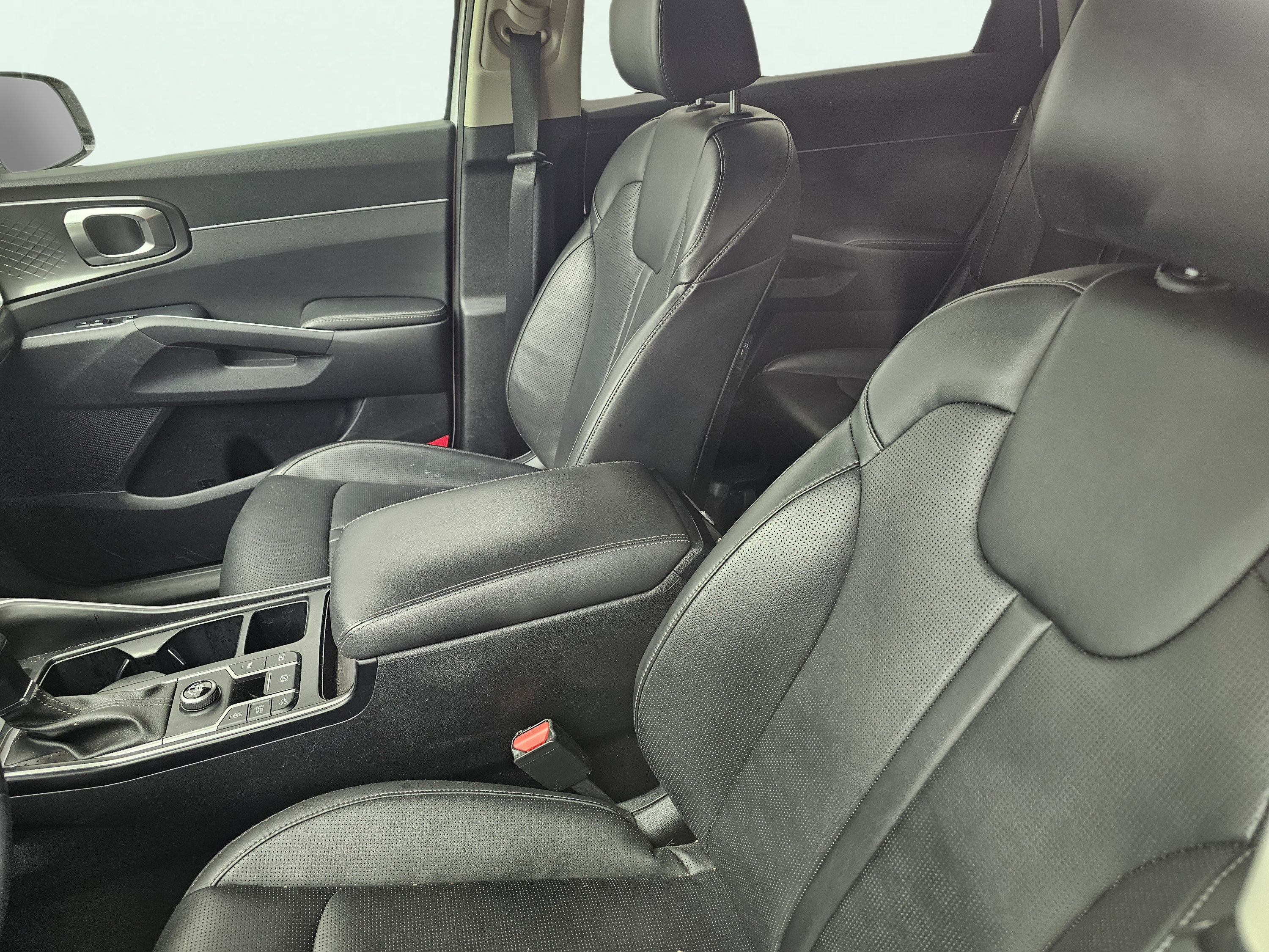 Used 2024 Kia Sorento S w/ Panoramic Sunroof Package FWD image 28