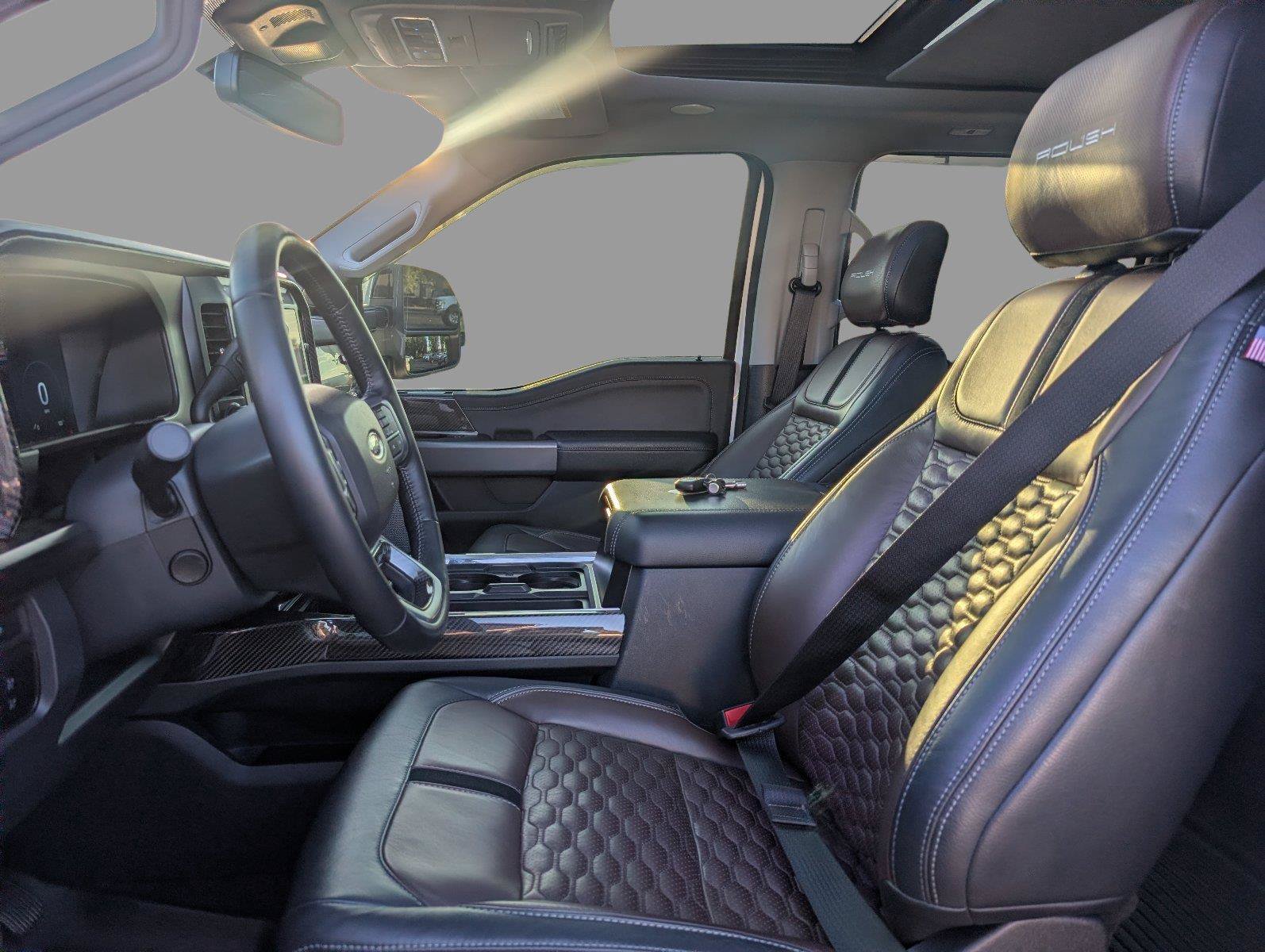 Used 2024 Ford F250 Lariat w/ Lariat Ultimate Package AWD/4WD image 17