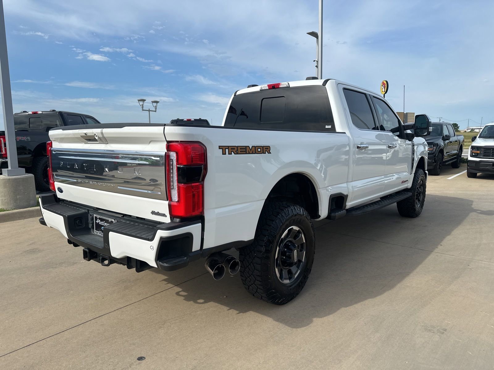 Used 2024 Ford F250 Platinum w/ Tremor Off-Road Package AWD/4WD image 6
