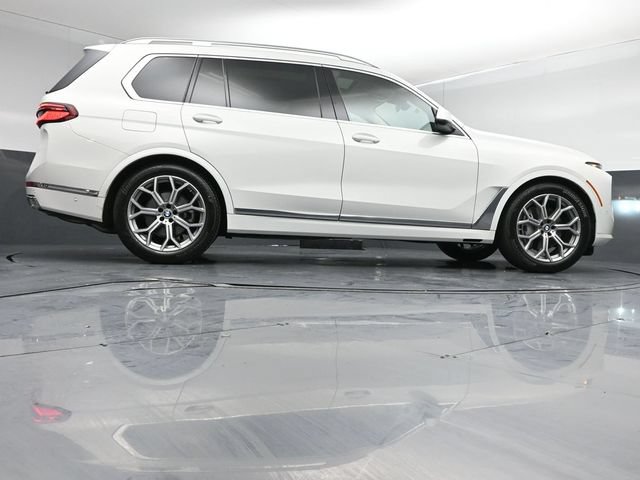 Used 2023 BMW X7 xDrive40i AWD/4WD image 45