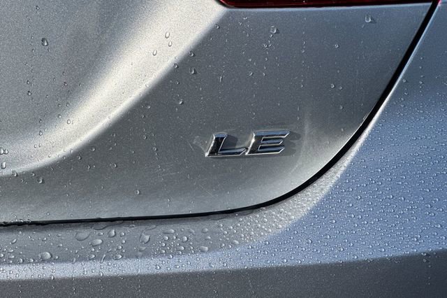 Certified 2018 Toyota Camry LE image 28