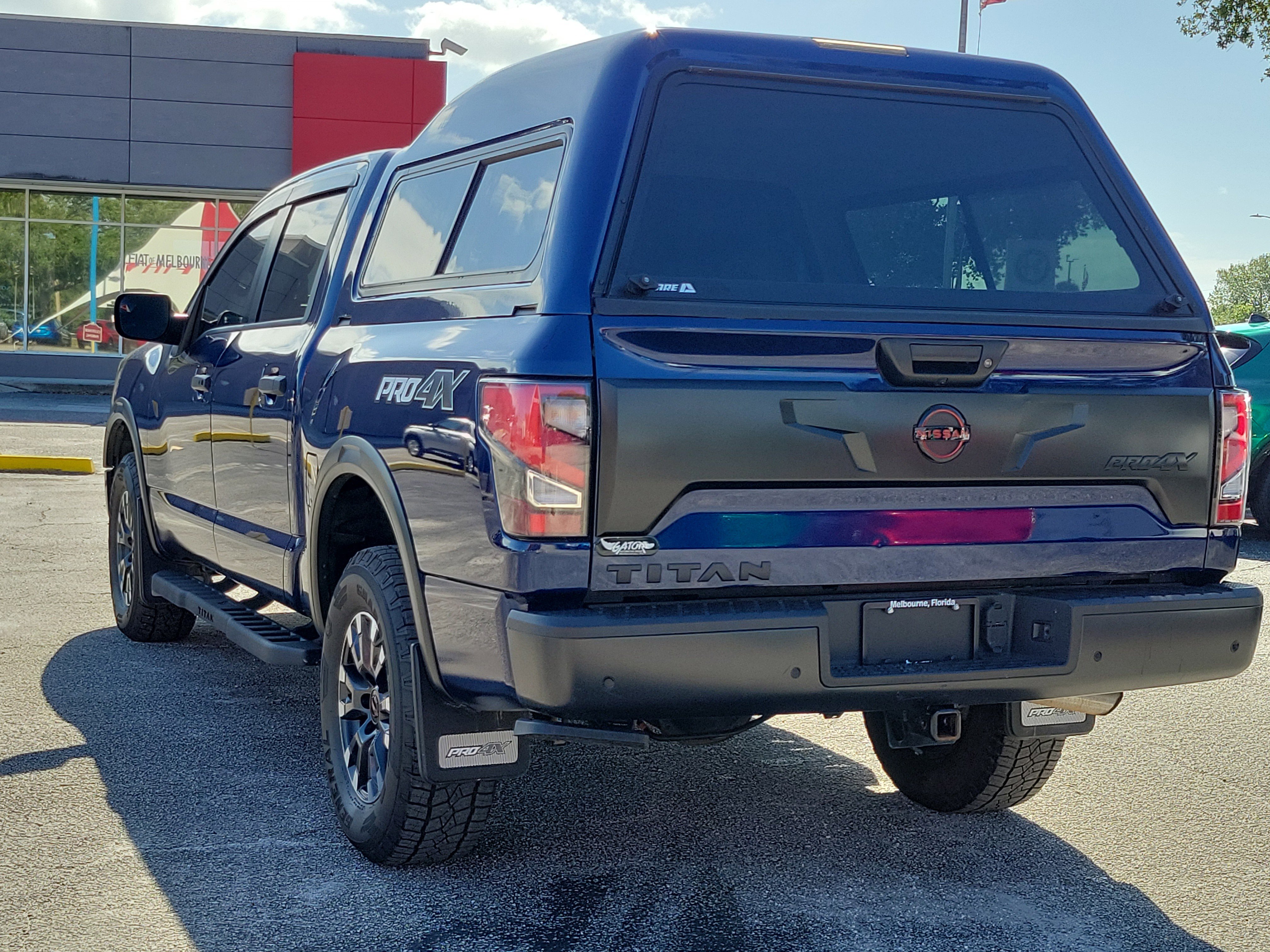 Used 2023 Nissan Titan PRO-4X w/ Pro-4x Convenience Package AWD/4WD image 3